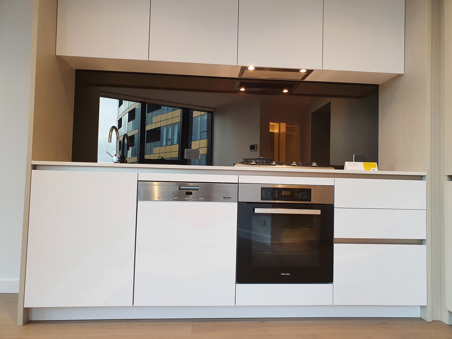 2601/628 FLINDERS, Docklands, VIC 3008, Docklands - Thumbnail 3