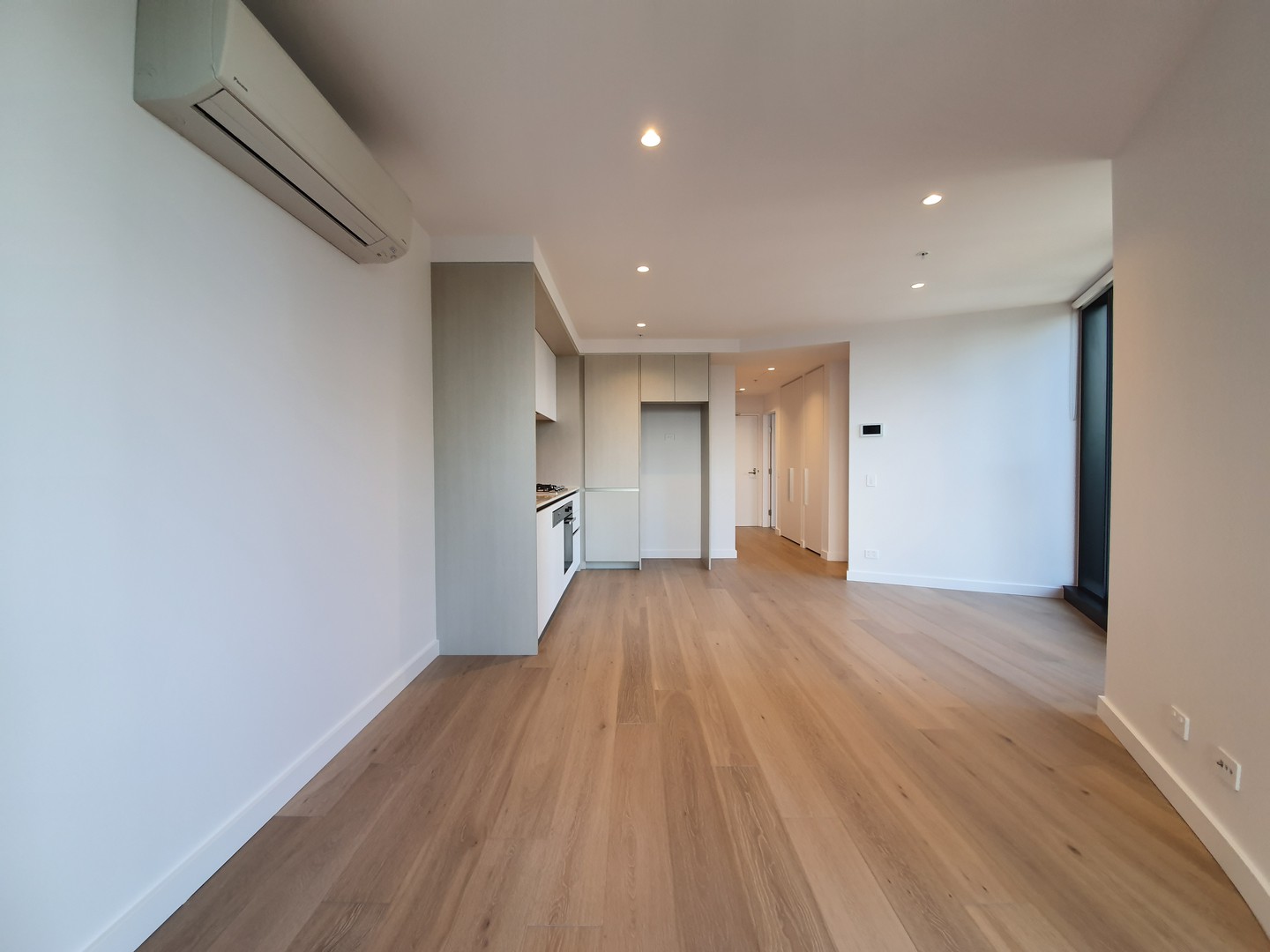 2601/628 FLINDERS, Docklands, VIC 3008, Docklands - Thumbnail 4
