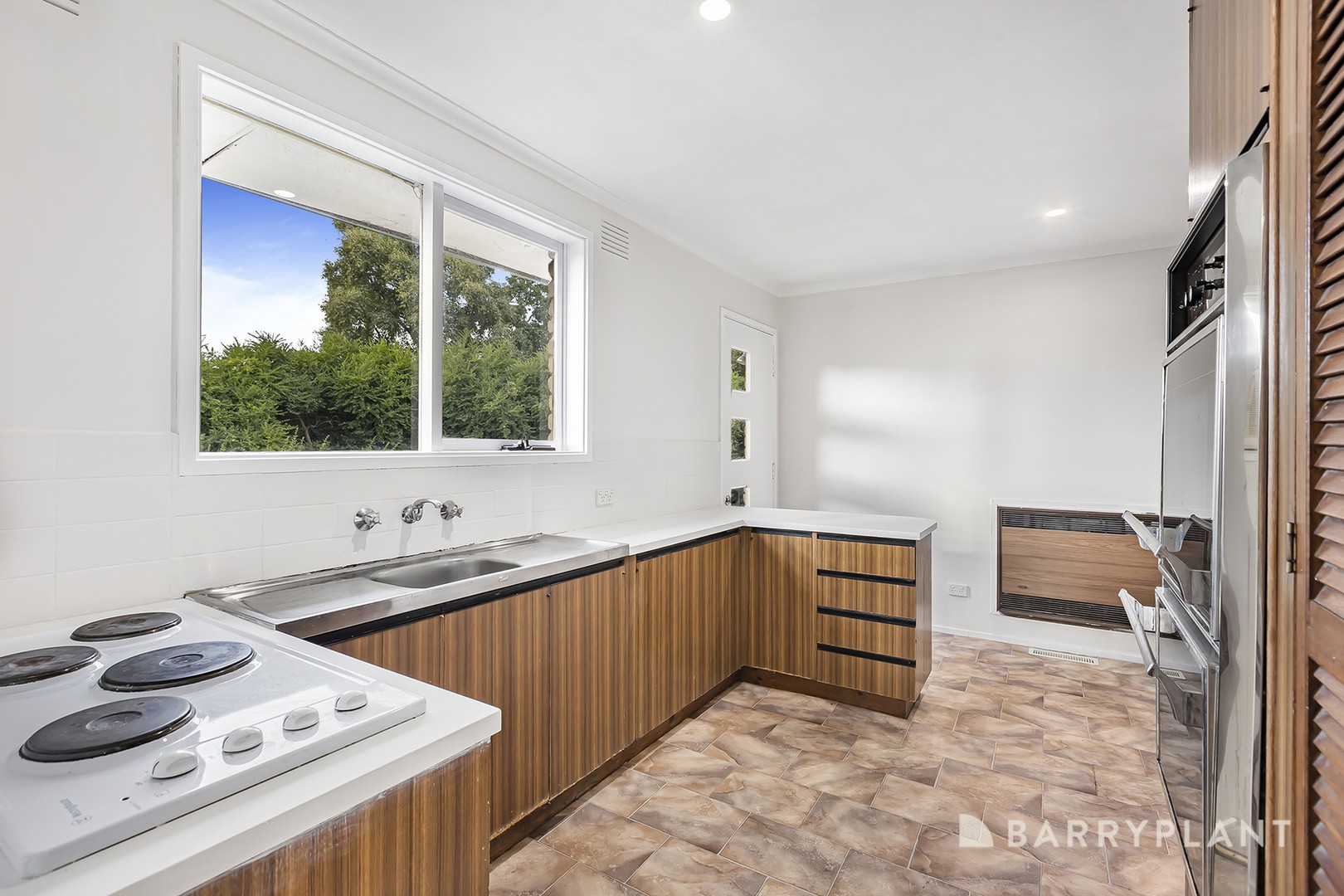 263 Warburton Highway, Wandin North, VIC 3139, Wandin North - Thumbnail 4