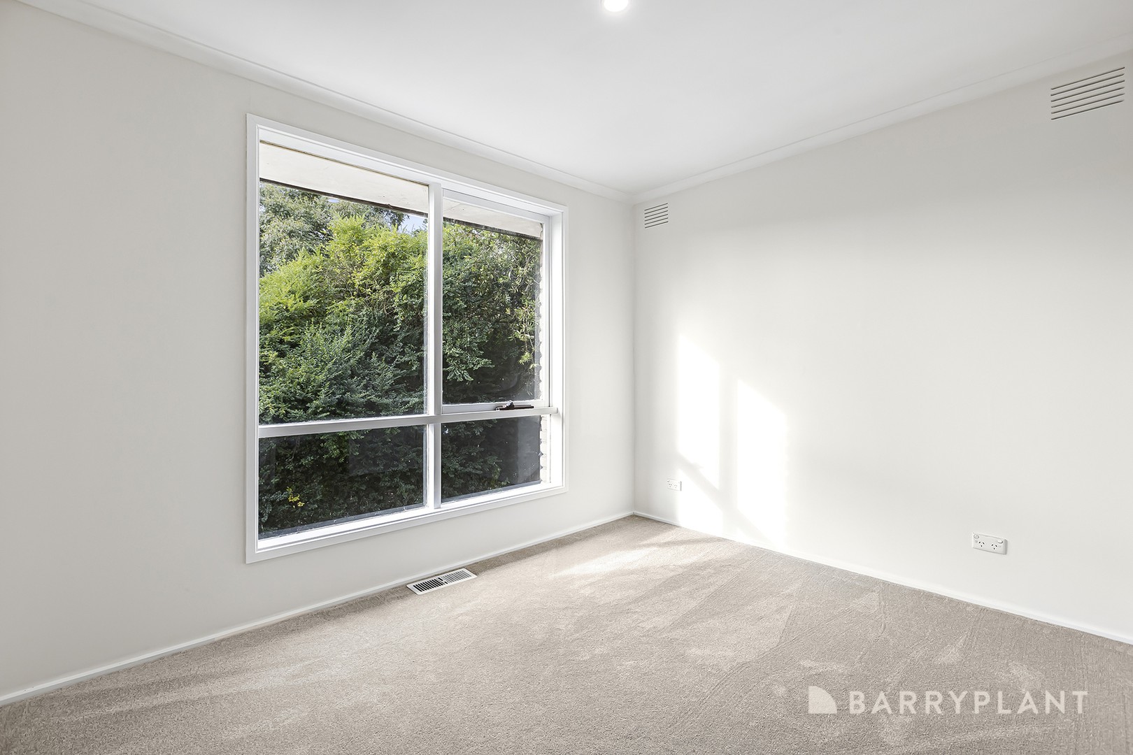 263 Warburton Highway, Wandin North, VIC 3139, Wandin North - Thumbnail 6
