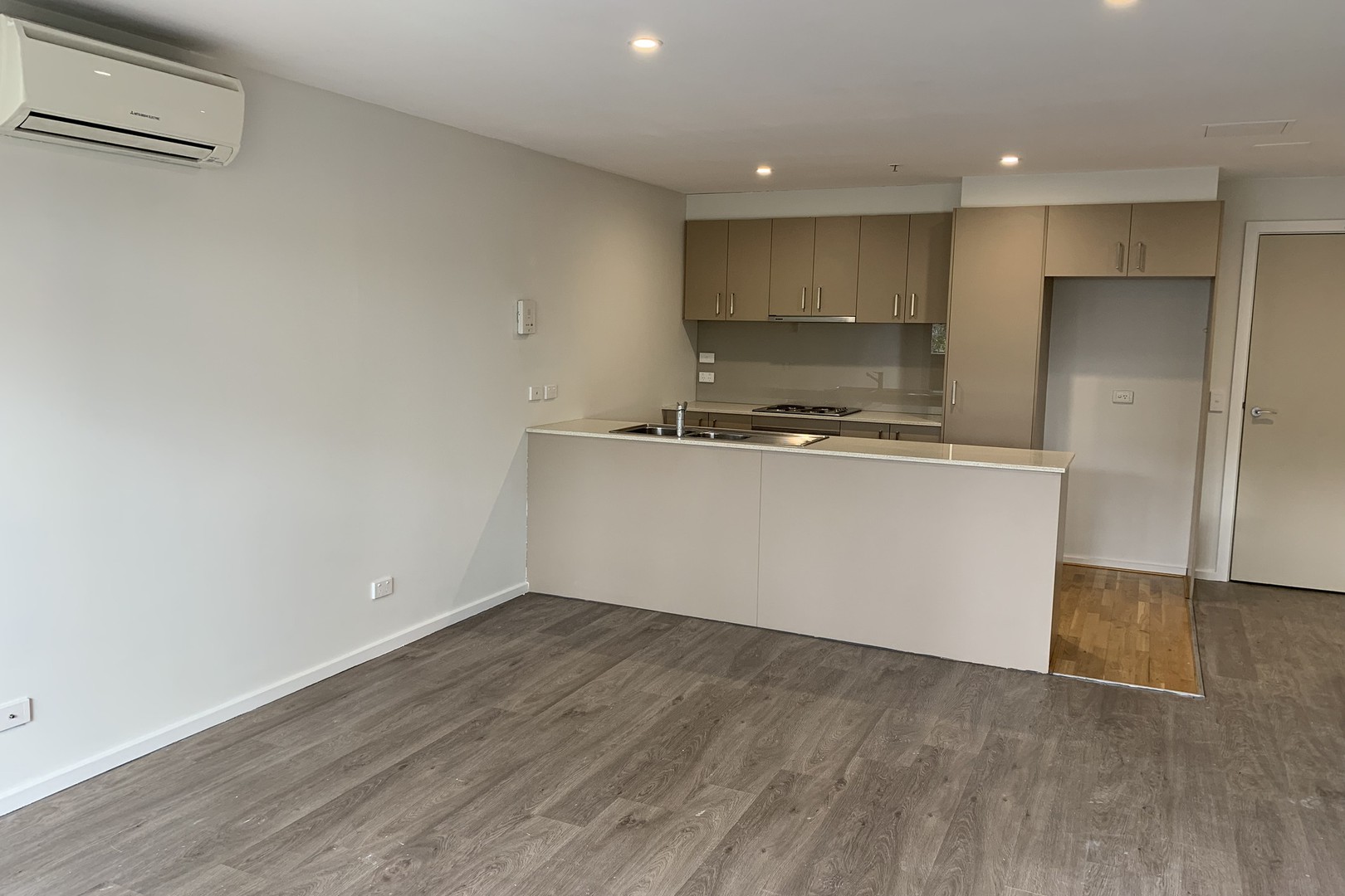 27/14 Bell Street, Coburg, VIC 3058, Coburg - Thumbnail 2
