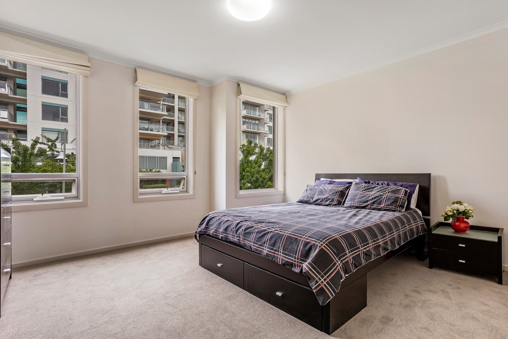 27/3 Sovereign Point Court, Doncaster, VIC 3108, Doncaster - Thumbnail 3