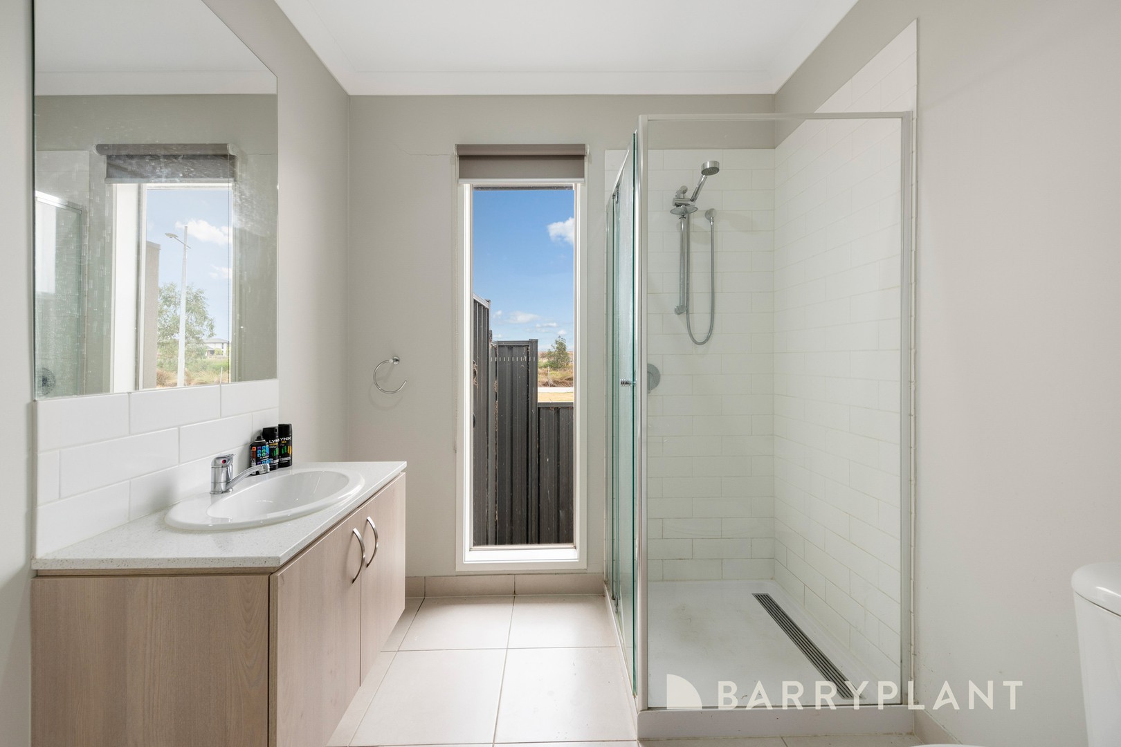 27 Abbeygate Drive, Werribee, VIC 3030, Werribee - Thumbnail 3
