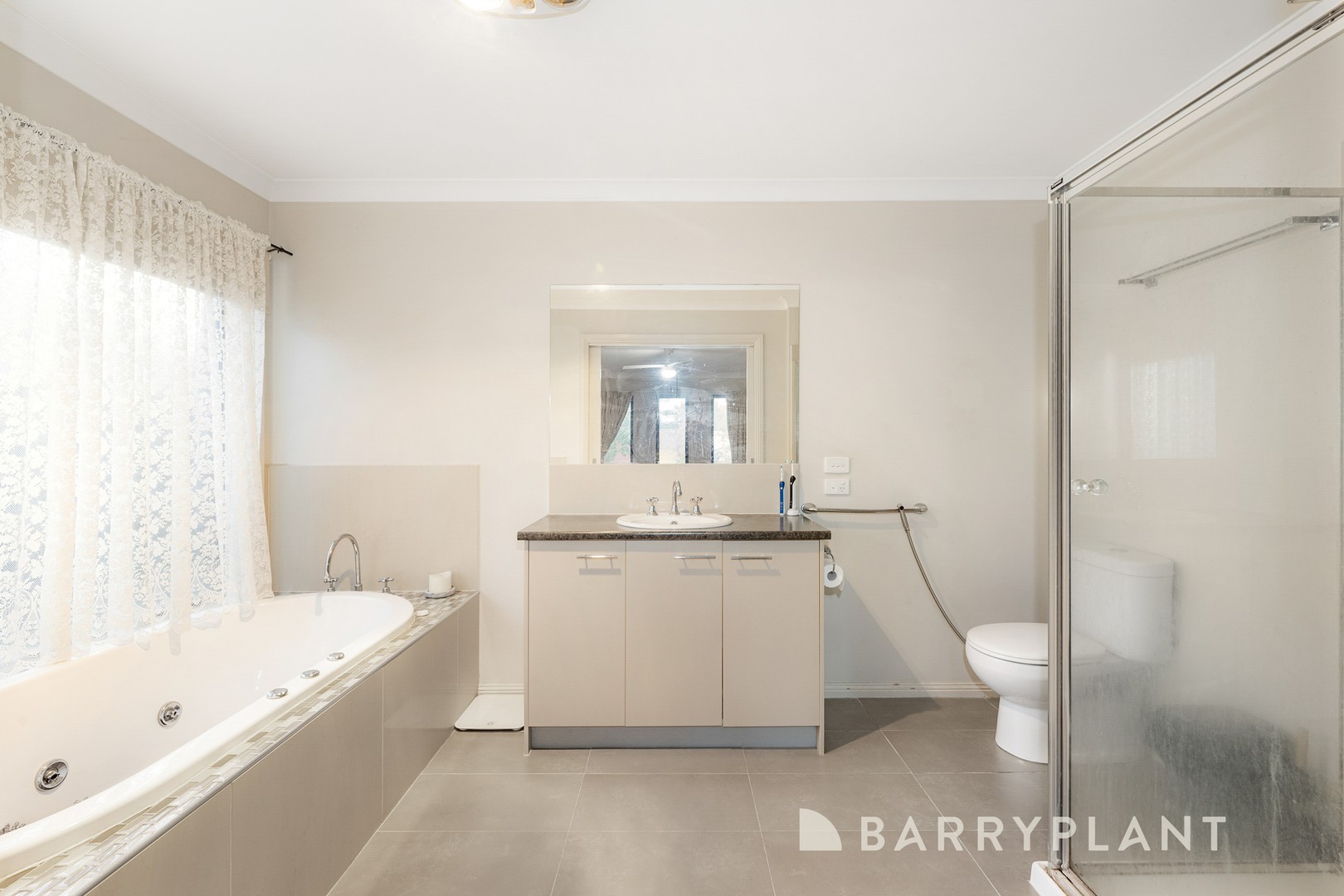 27 Amaryllis Parade, Tarneit, VIC 3029, Tarneit - Thumbnail 4