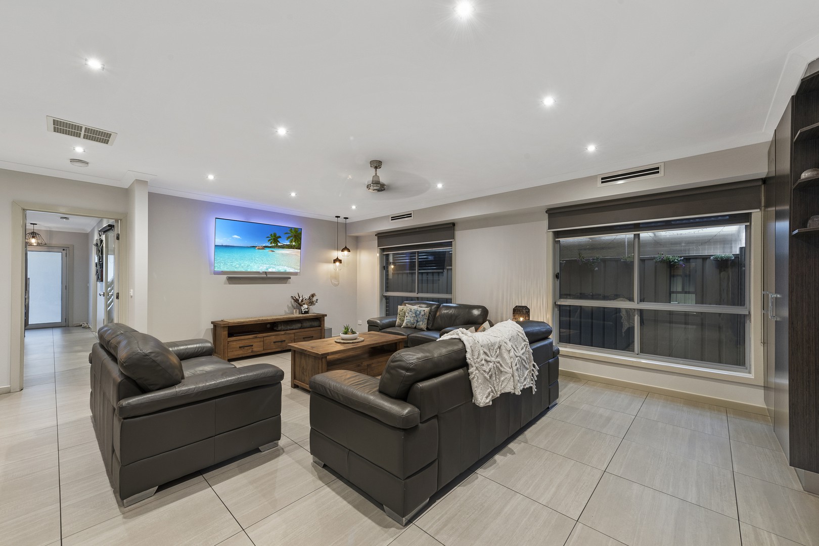 27 Arroyo Place, Caroline Springs, VIC 3023, Caroline Springs - Thumbnail 5