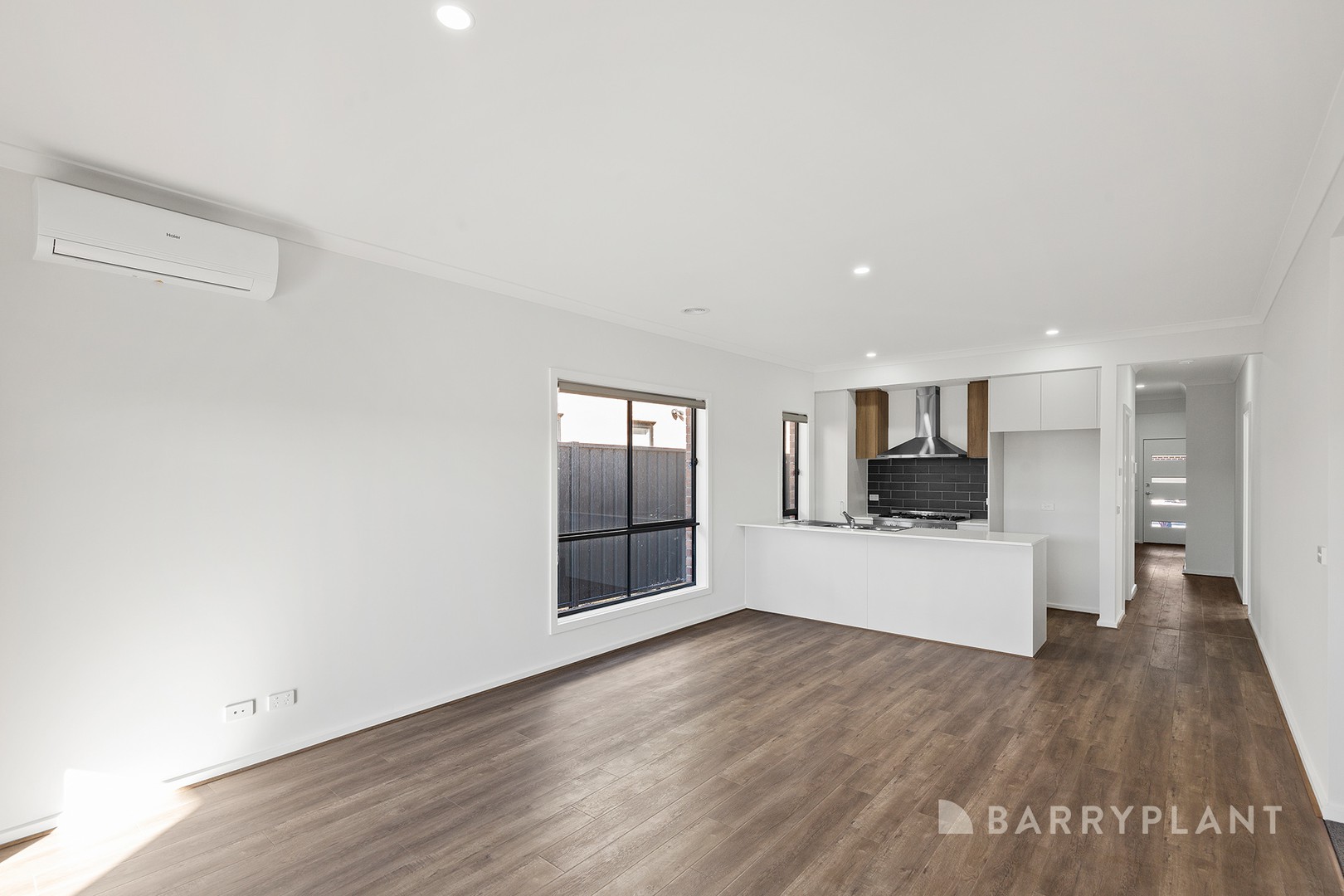 27 Atrani Avenue, Berwick, VIC 3806 - Thumbnail 1 - 05/06/2024
