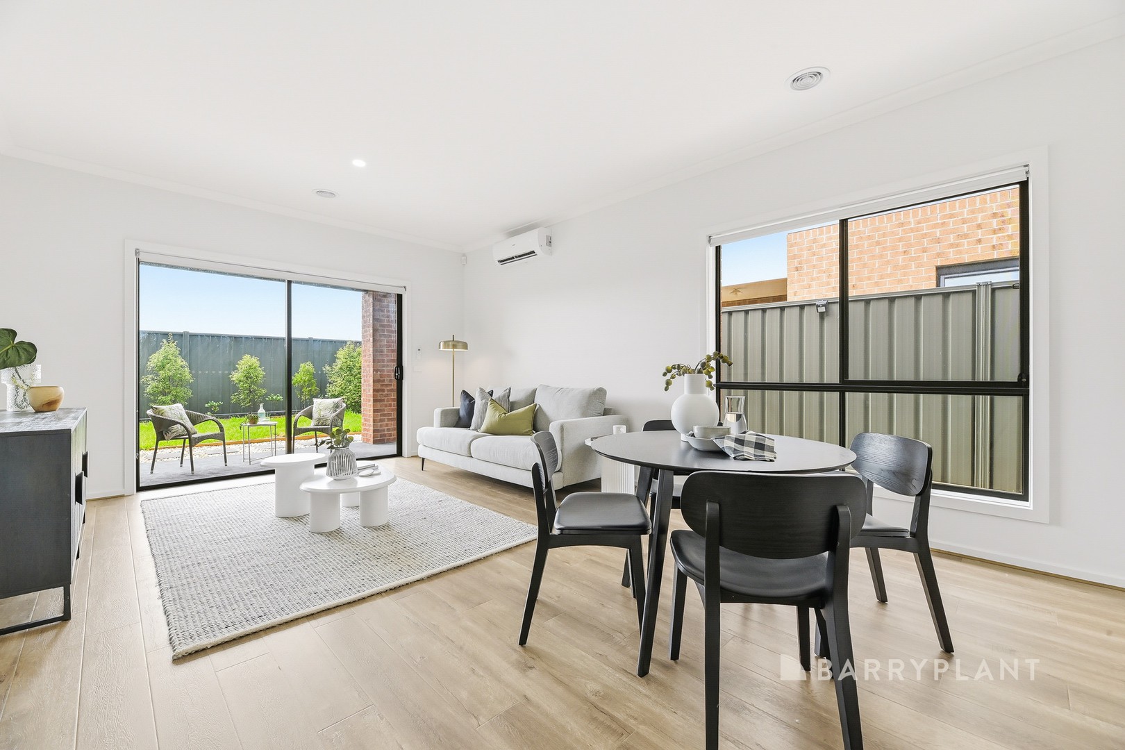 27 Atrani Avenue, Berwick, VIC 3806, Berwick - Thumbnail 6
