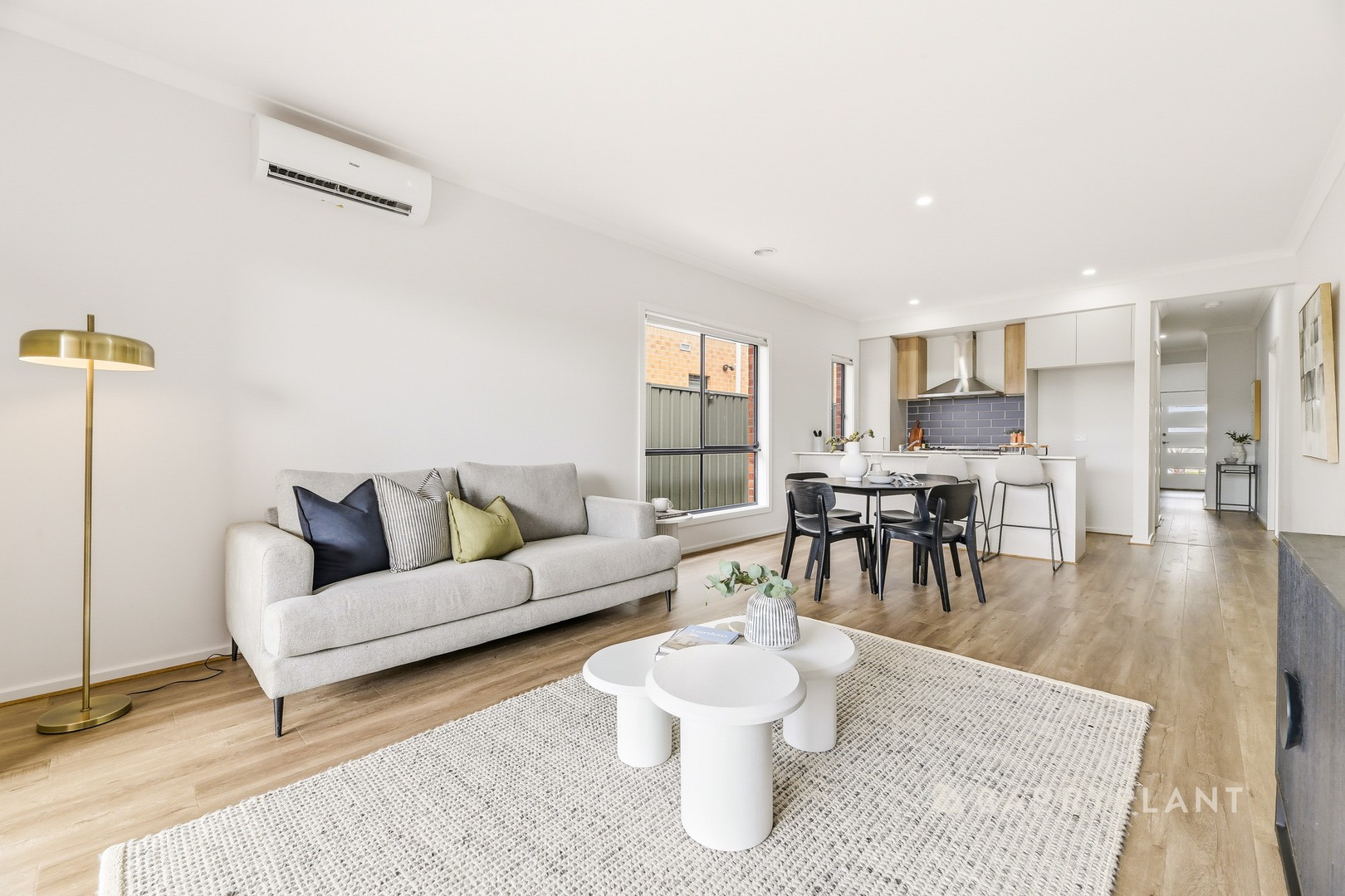 27 Atrani Avenue, Berwick, VIC 3806, Berwick - Thumbnail 7
