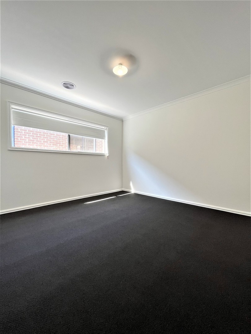 27 Babina Avenue, Melton South, VIC 3338, Melton South - Thumbnail 4