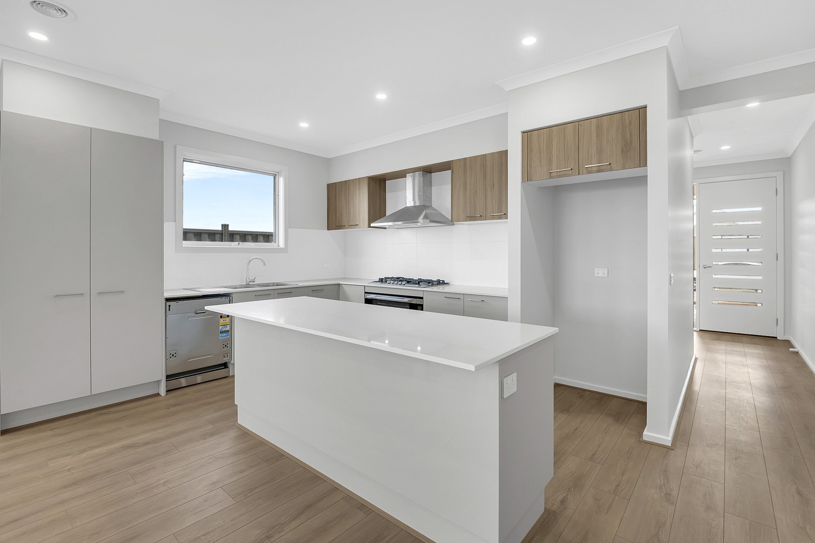 27 Basalt Street, Donnybrook, VIC 3064, Donnybrook - Thumbnail 3