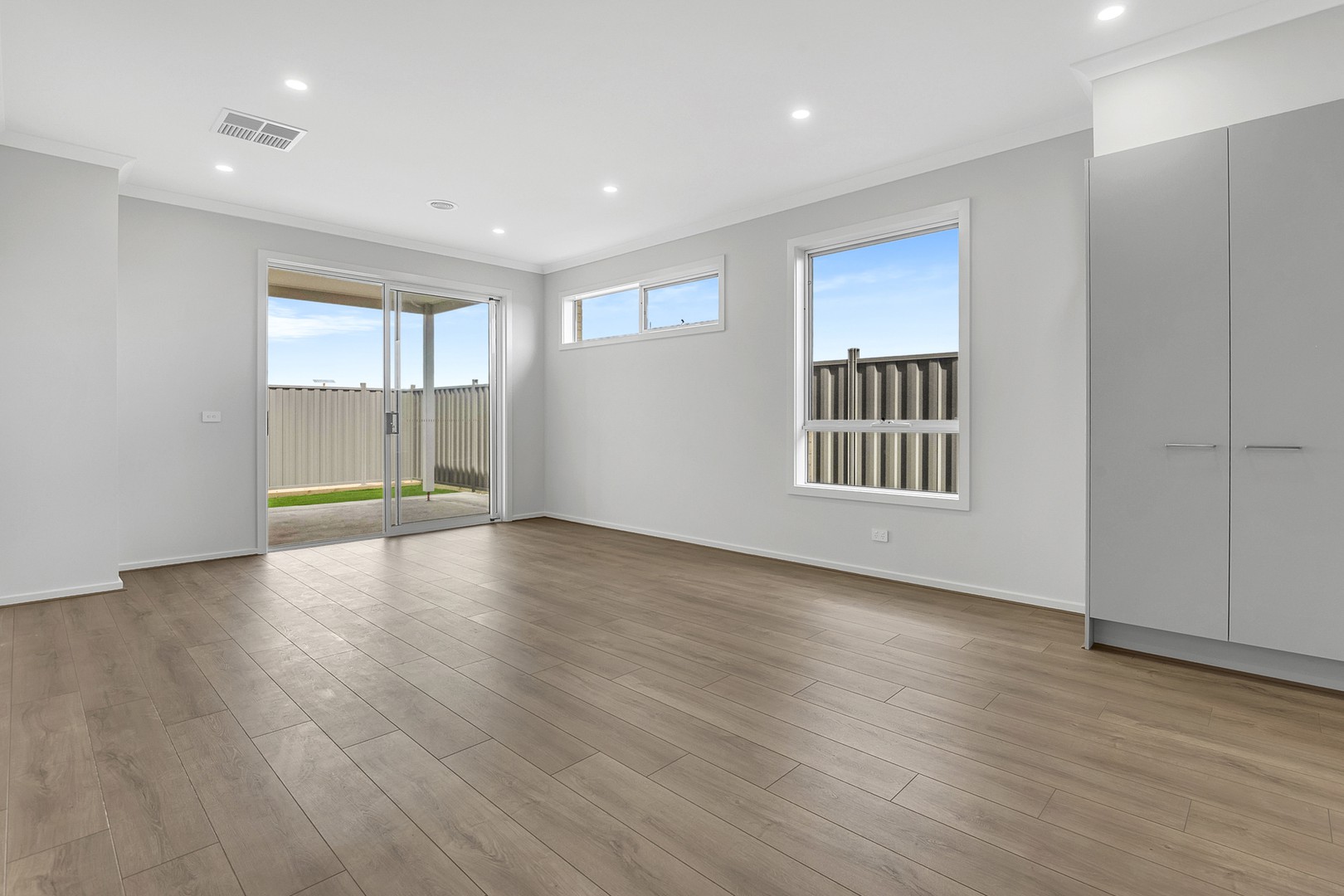 27 Basalt Street, Donnybrook, VIC 3064, Donnybrook - Thumbnail 6
