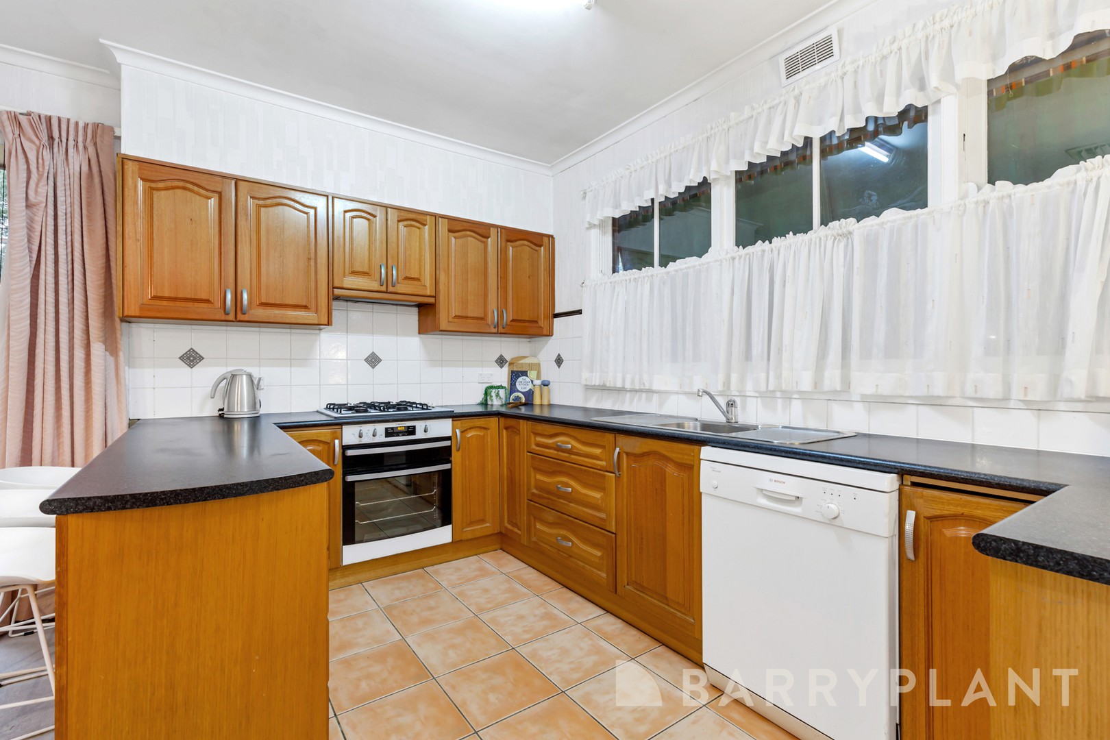 27 Bent Street, Bundoora, VIC 3083, Bundoora - Thumbnail 4