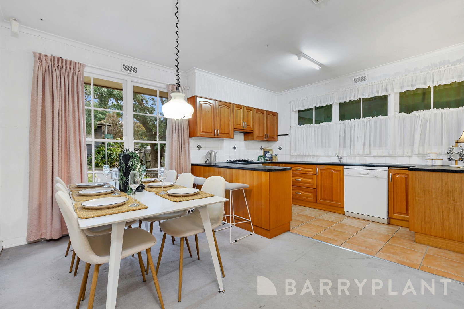 27 Bent Street, Bundoora, VIC 3083, Bundoora - Thumbnail 5