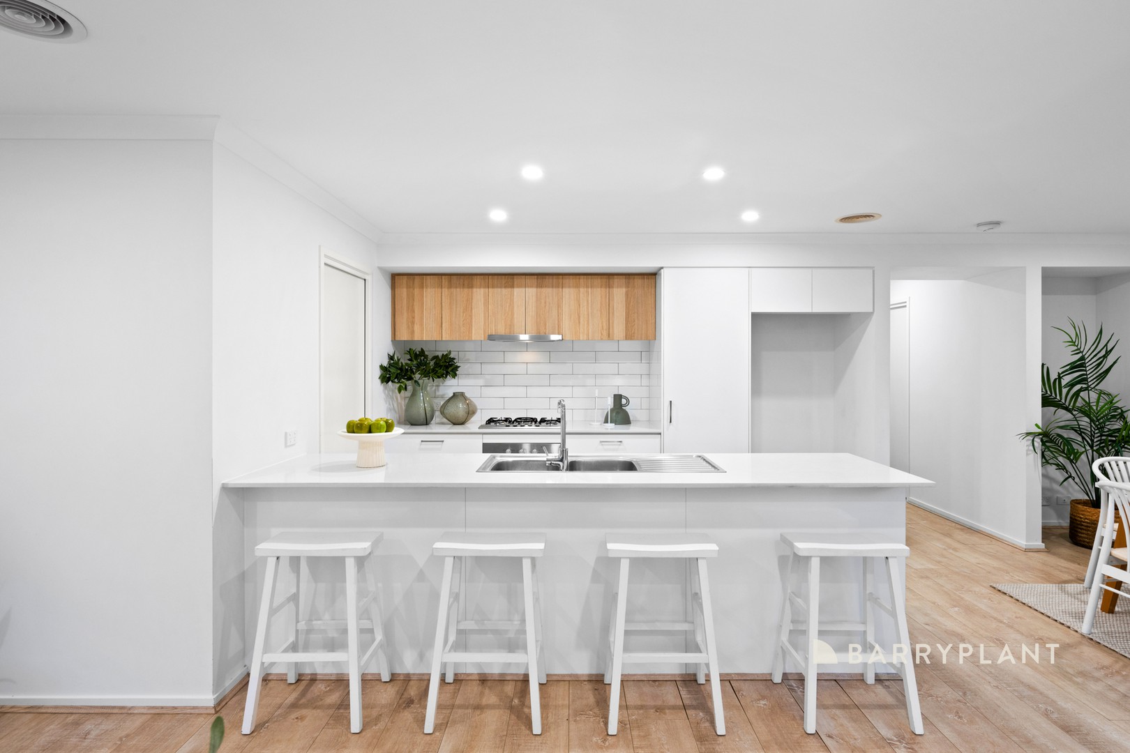 27 Biggs Drive, Officer, VIC 3809 - Thumbnail 2 - 15/05/2025