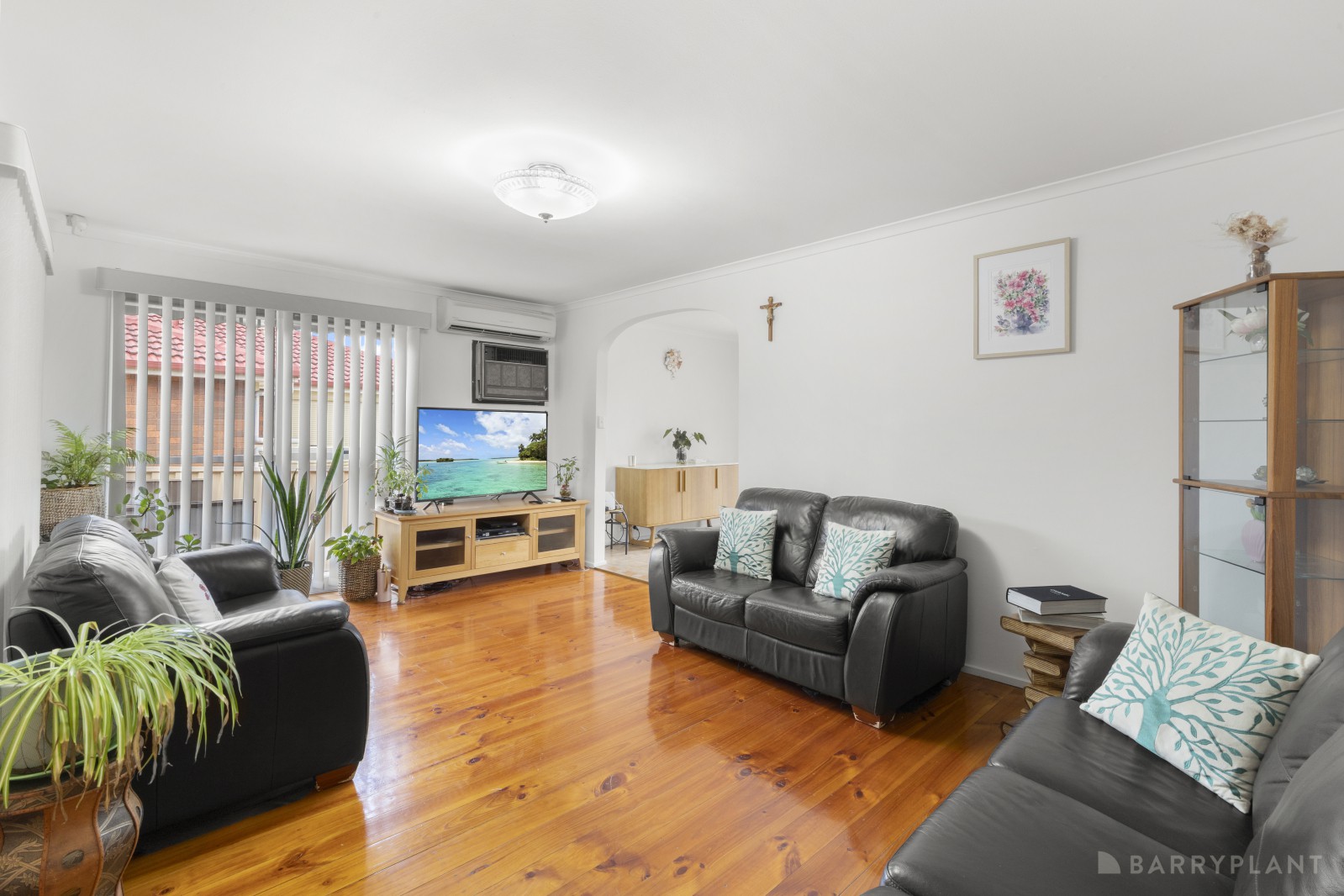 27 Blaxland Drive, Dandenong North, VIC 3175 - Thumbnail 2 - 18/02/2026