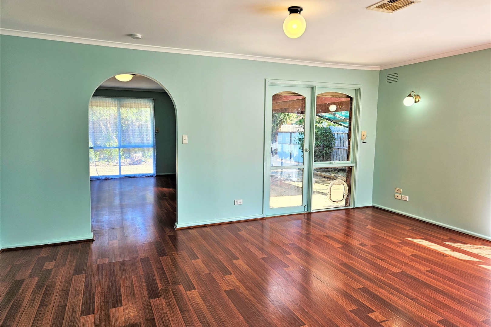 27 Blaxland Road, Melton South, VIC 3338, Melton South - Thumbnail 2