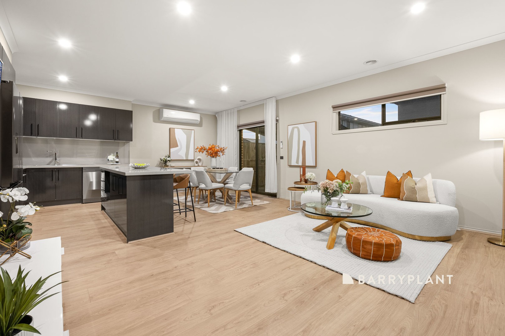 27 Boyce Circuit, Clyde North, VIC 3978, Clyde North - Thumbnail 7