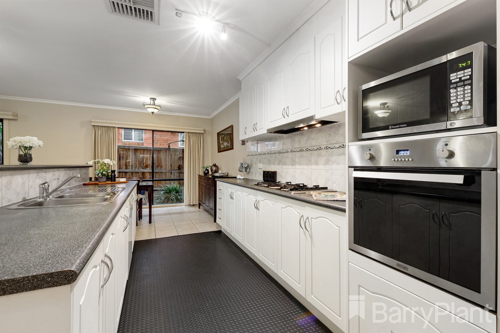 27 Bramble CrescentBundoora, VIC 3083, Bundoora - Thumbnail 4