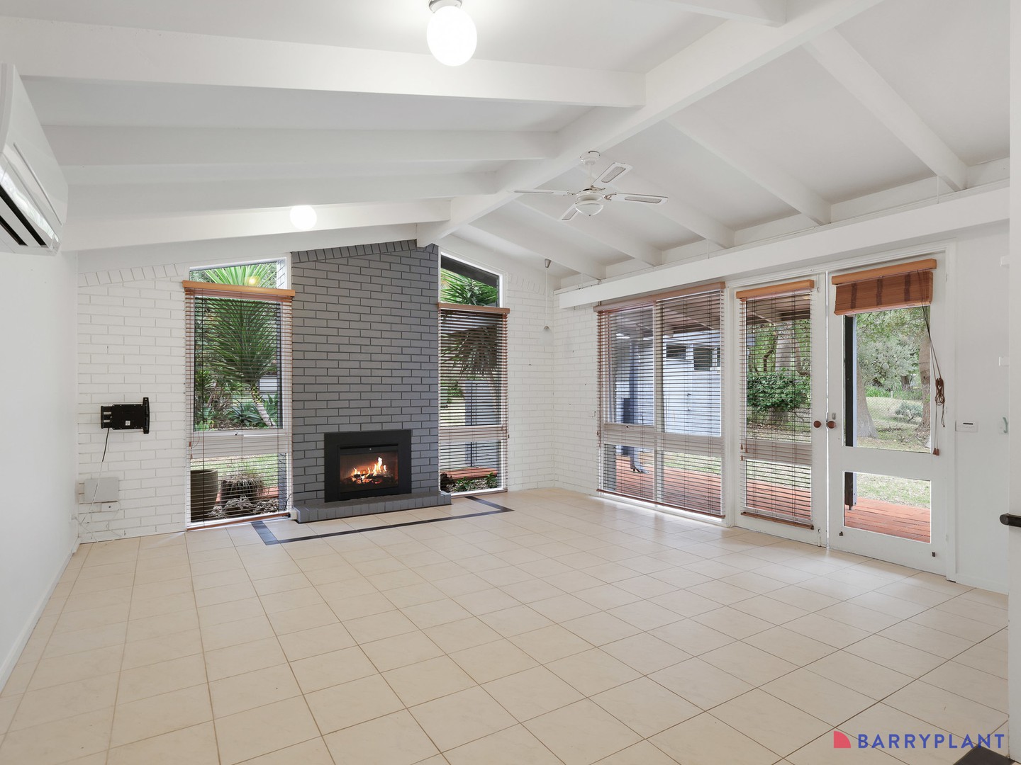 27 Bruce Road, Silverleaves, VIC 3922 - Thumbnail 1 - 11/09/2025