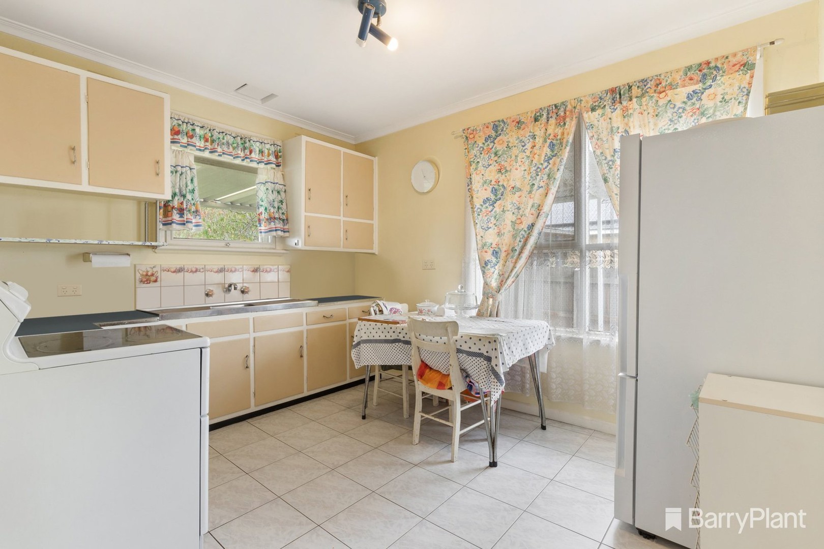 27 Callander Road, Noble Park, VIC 3174, Noble Park - Thumbnail 4