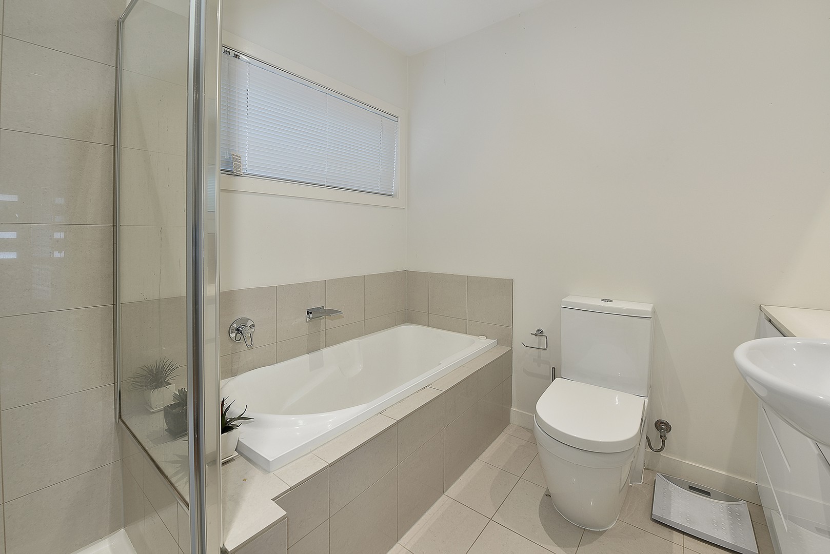 27 Canterbury Street, Moonee Ponds, VIC 3039, Moonee Ponds - Thumbnail 3