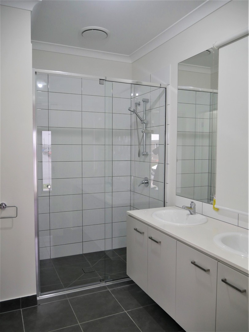 27 Castlecrag Way, Strathtulloh, VIC 3338, Strathtulloh - Thumbnail 6
