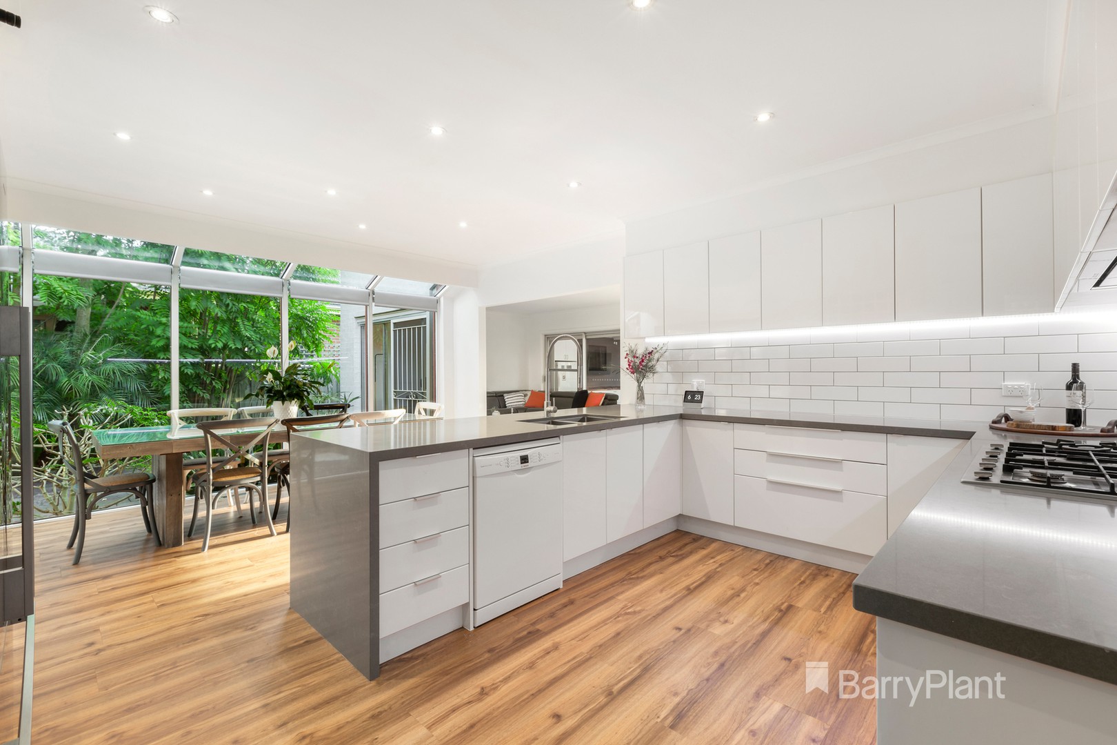 27 Chandra Avenue, Kilsyth South, VIC 3137, Kilsyth South - Thumbnail 3