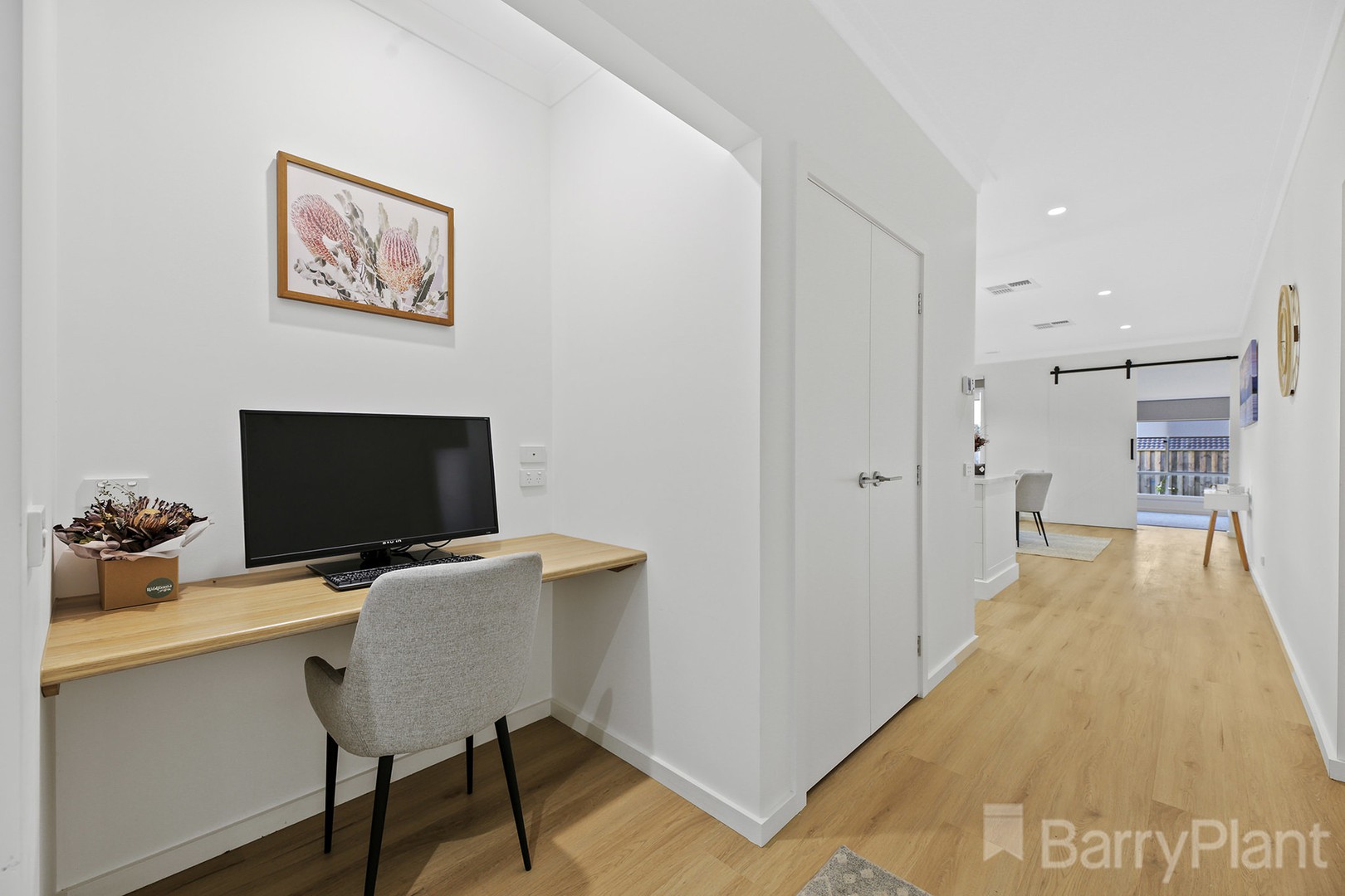 27 Cinnamon Street, Drouin, VIC 3818, Drouin - Thumbnail 4