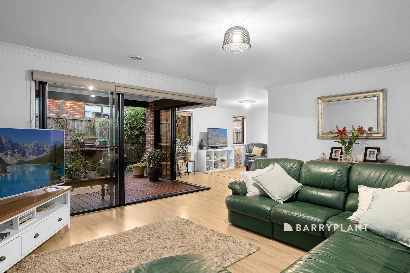 27 Clarendon Street, Pakenham, VIC 3810, Pakenham - Thumbnail 2