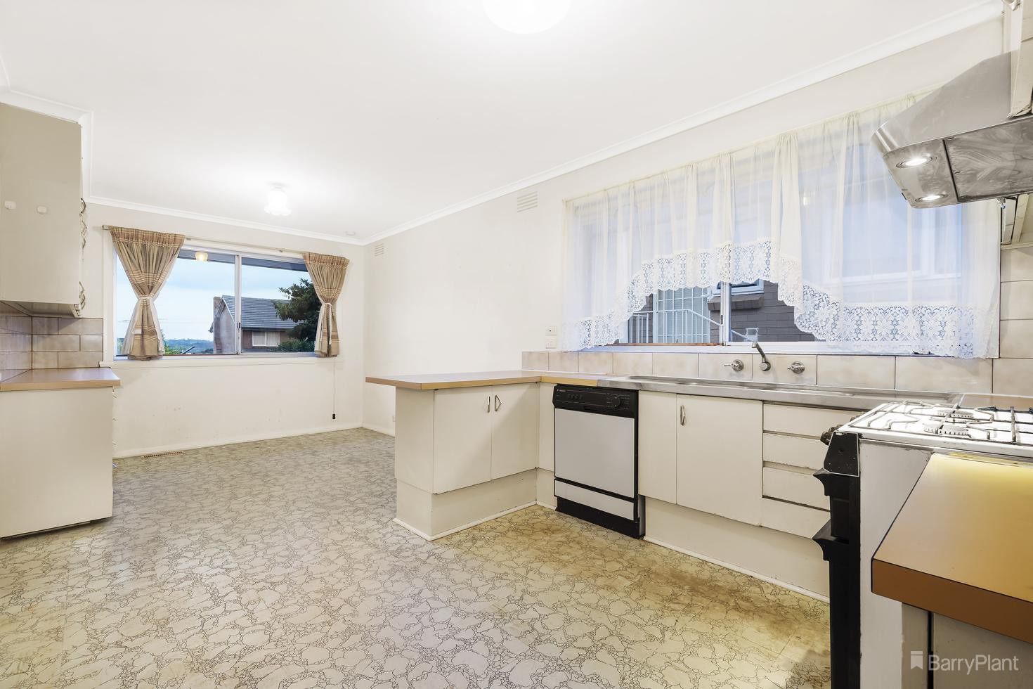 27 Collins Street, Bulleen, VIC 3105, Bulleen - Thumbnail 4