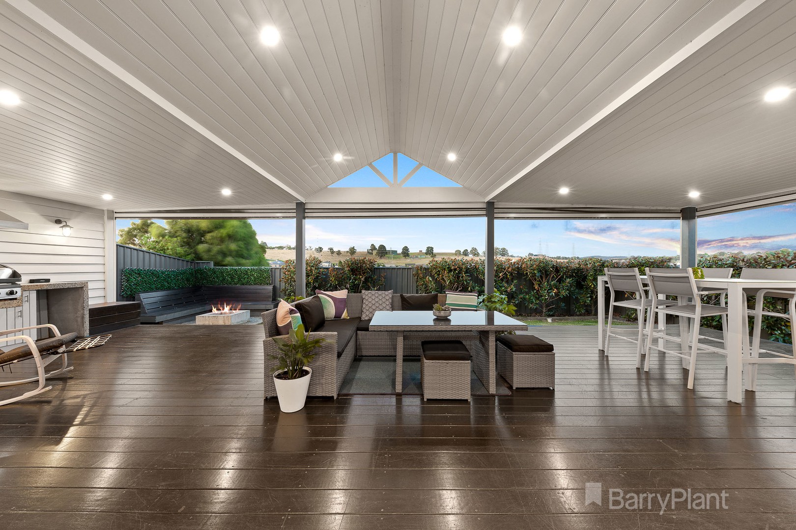 27 Constance Way, Pakenham, VIC 3810, Pakenham - Thumbnail 2