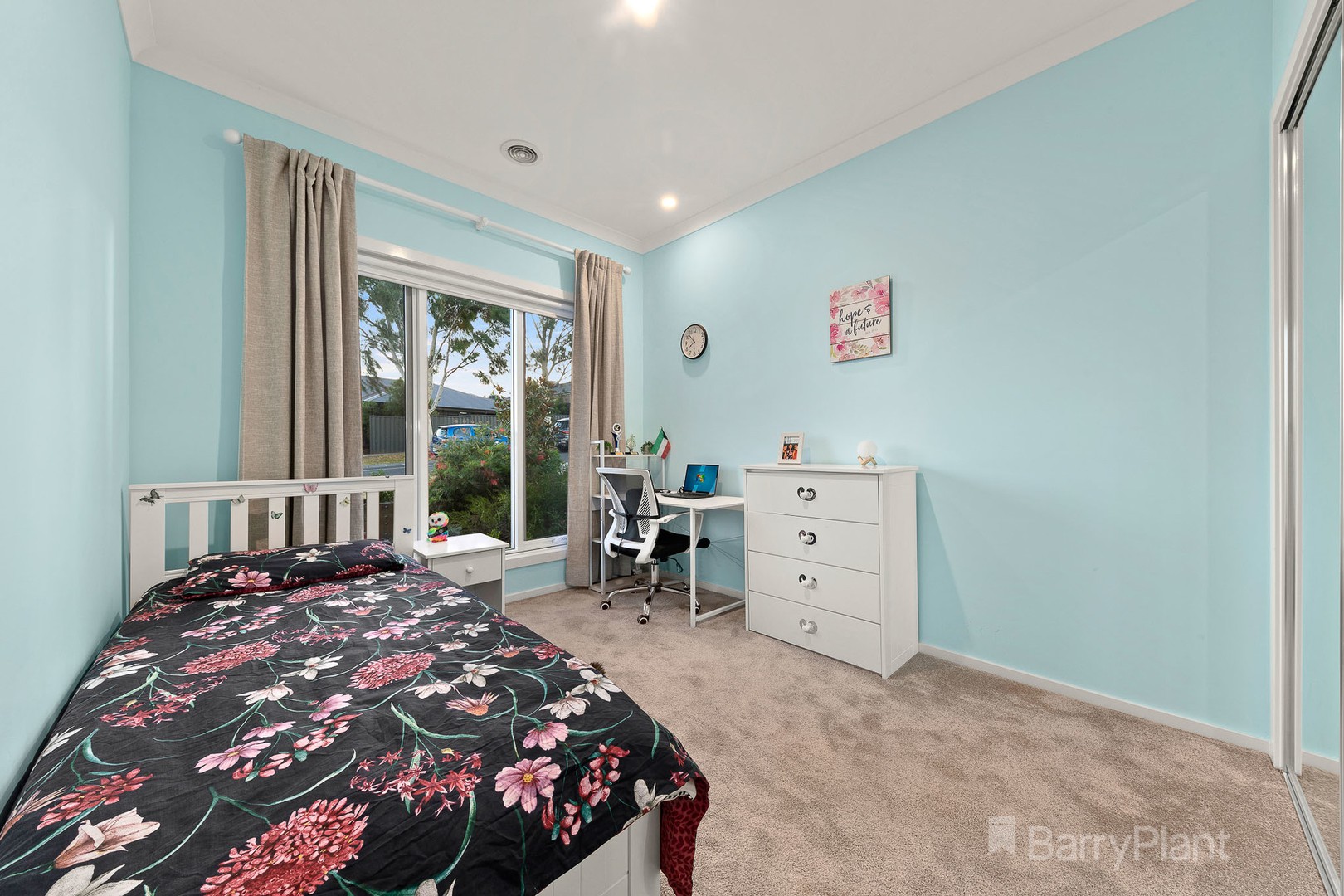 27 Constance Way, Pakenham, VIC 3810, Pakenham - Thumbnail 8