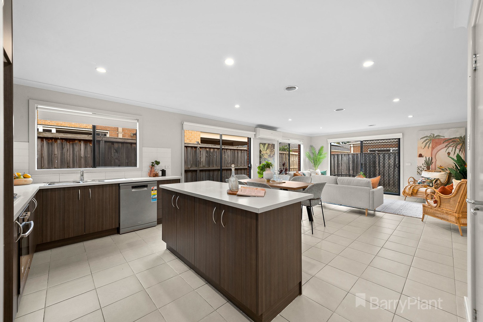 27 Cranbrook Circuit, Officer, VIC 3809, Officer - Thumbnail 4