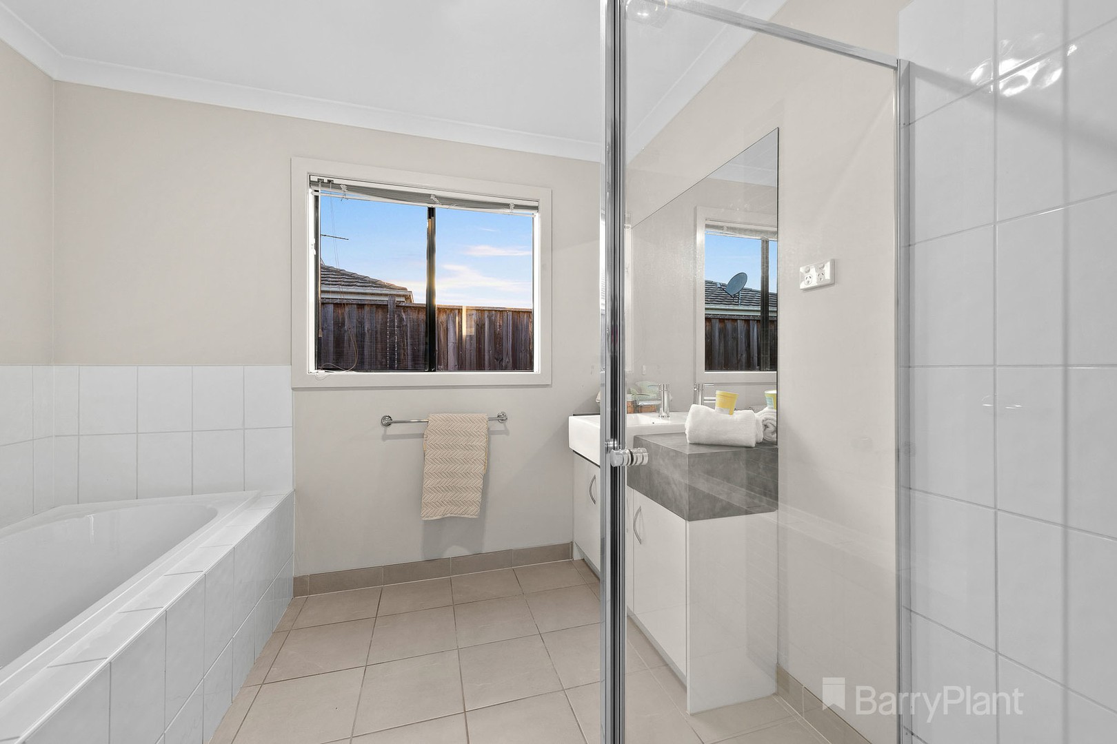 27 Cranbrook Circuit, Officer, VIC 3809, Officer - Thumbnail 7