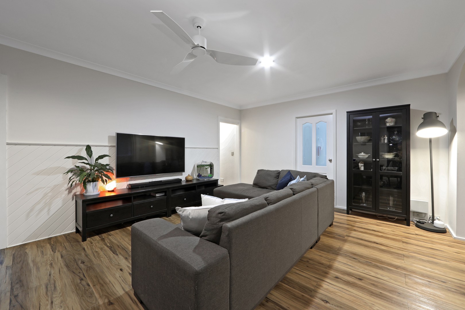 27 Erskine Drive, Rowville, VIC 3178, Rowville - Thumbnail 4