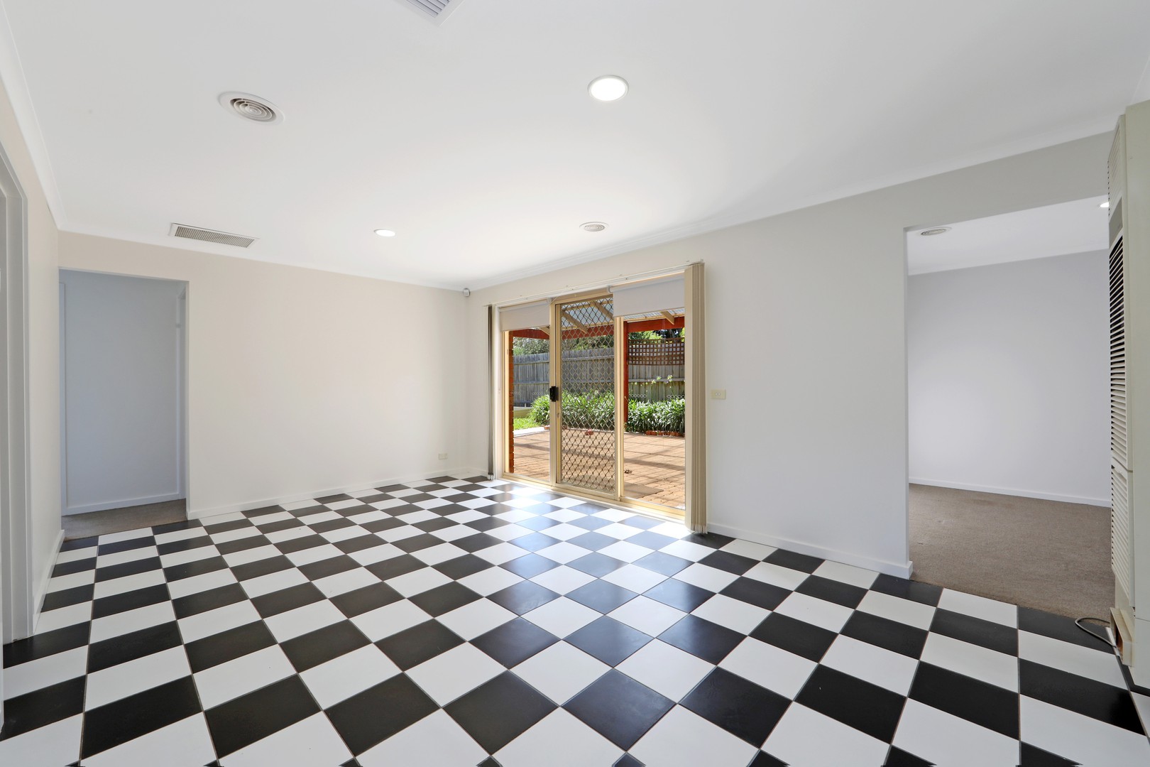 27 Farview Drive, Rowville, VIC 3178, Rowville - Thumbnail 3