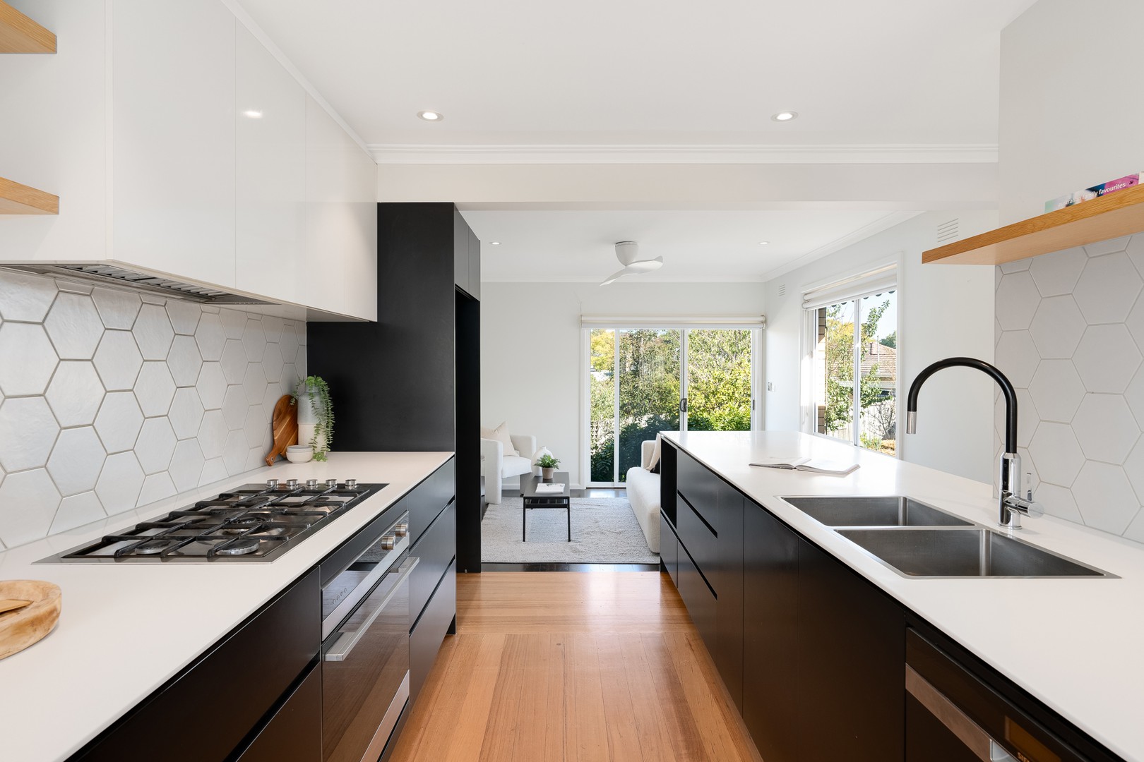 27 Ferndale Parade, Highton, VIC 3216, Highton - Thumbnail 7