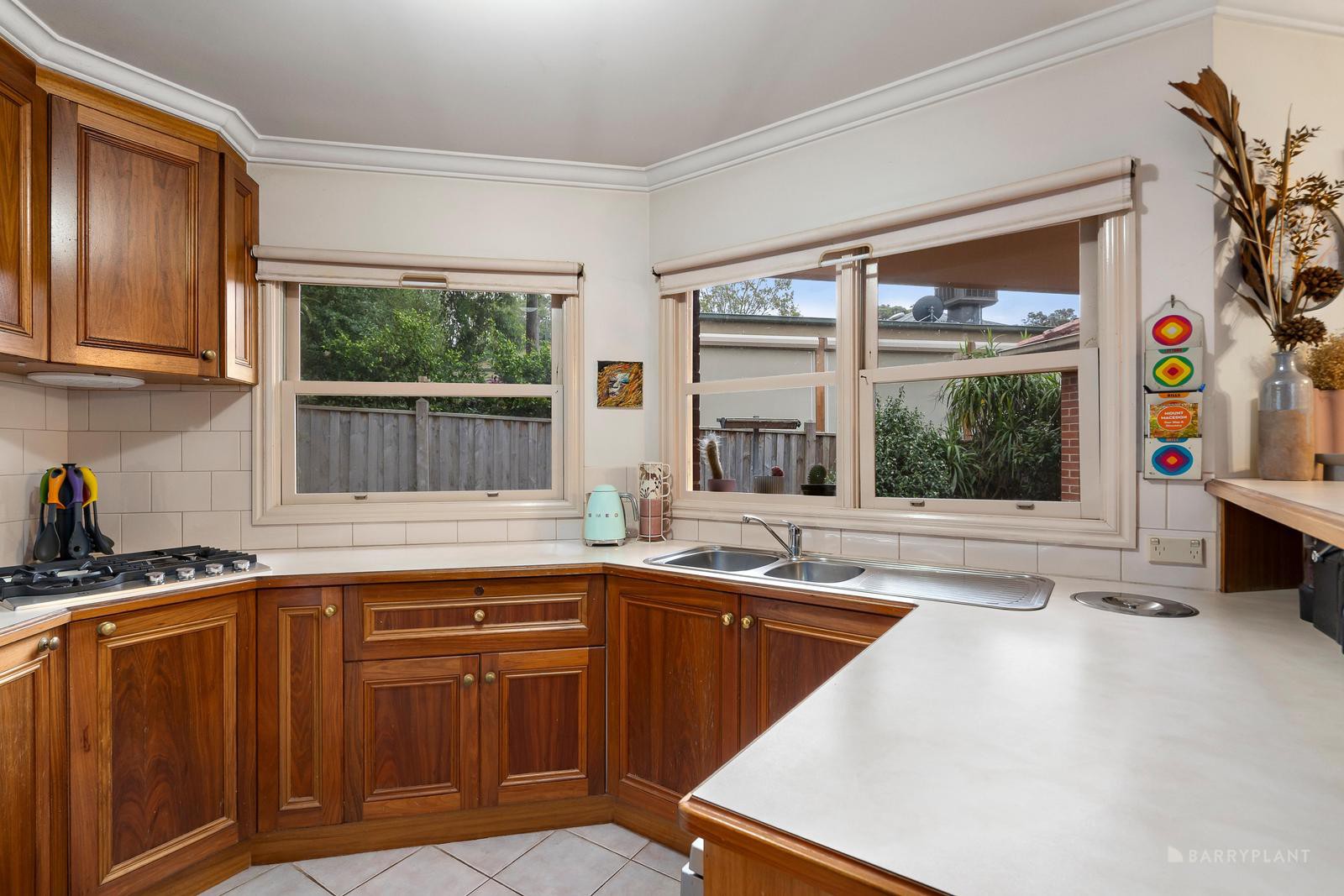 27 Fernside Avenue, Briar Hill, VIC 3088, Briar Hill - Thumbnail 4
