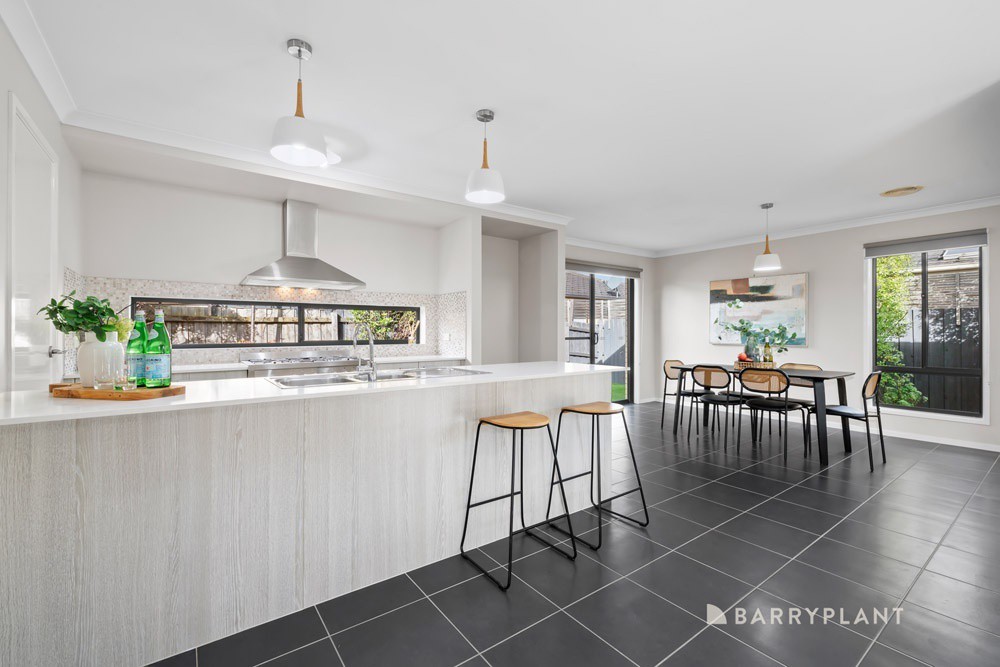 27 Fitzwilliam Drive, Doreen, VIC 3754, Doreen - Thumbnail 2