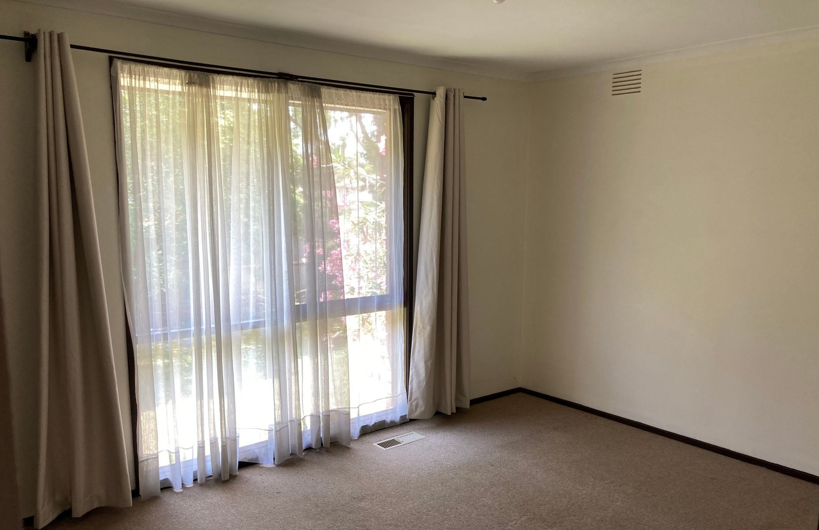 27 Fraser Crescent, Wantirna South, VIC 3152, Wantirna South - Thumbnail 4