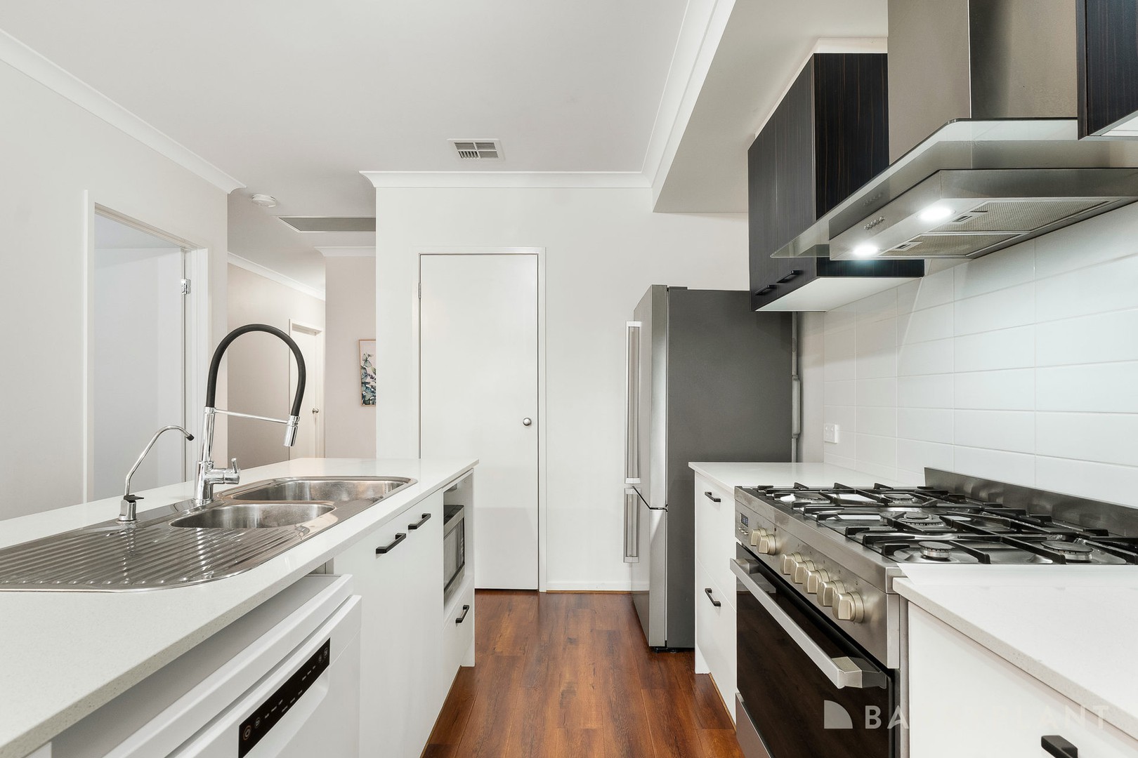 27 Galveston Road, Clyde, VIC 3978, Clyde - Thumbnail 4