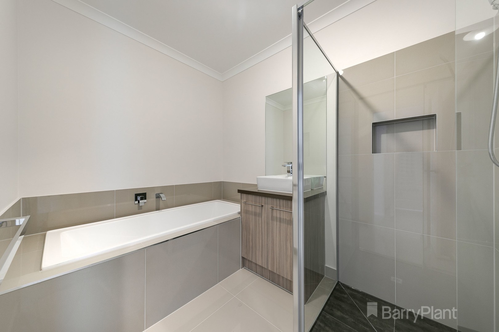 27 Gledhill Street, Narre Warren, VIC 3805, Narre Warren South - Thumbnail 5