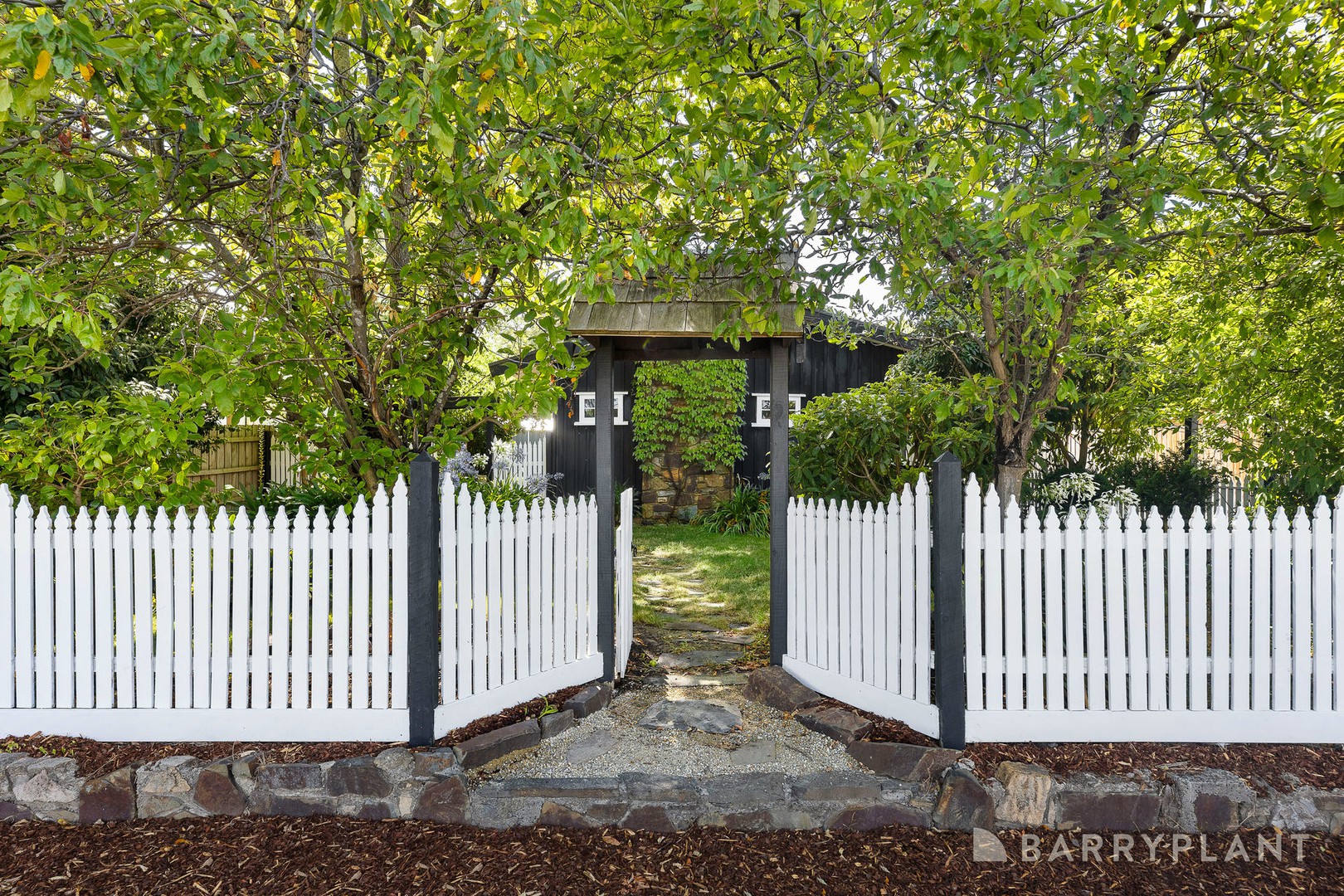 27 Glendale Court, Kilsyth, VIC 3137 - Thumbnail 2 - 29/01/2026