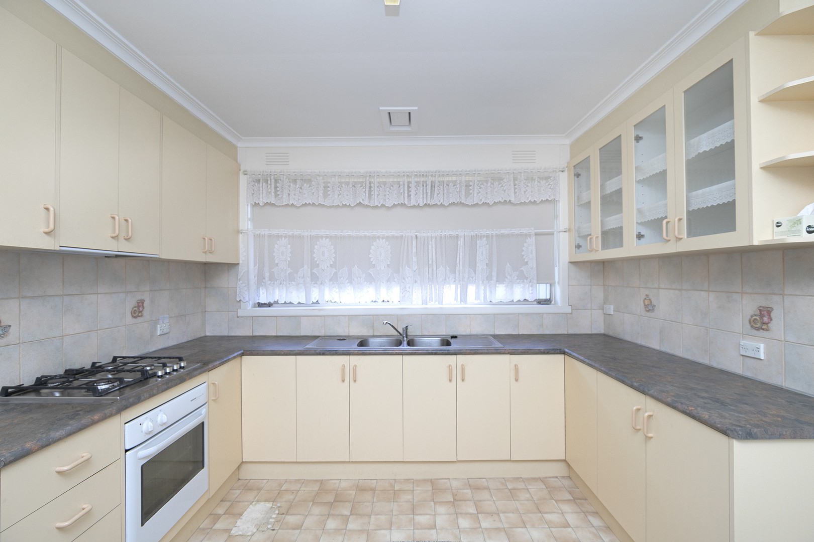 27 Grace Street, St Albans, VIC 3021, St Albans - Thumbnail 3