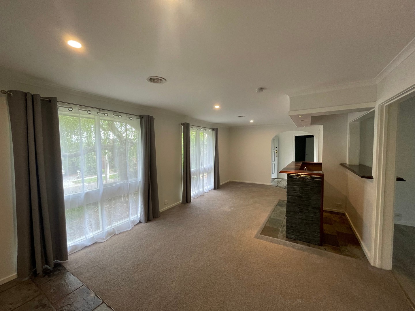 27 Gravenstein Cres, The Basin, VIC 3154 - Thumbnail 2 - 07/10/2026