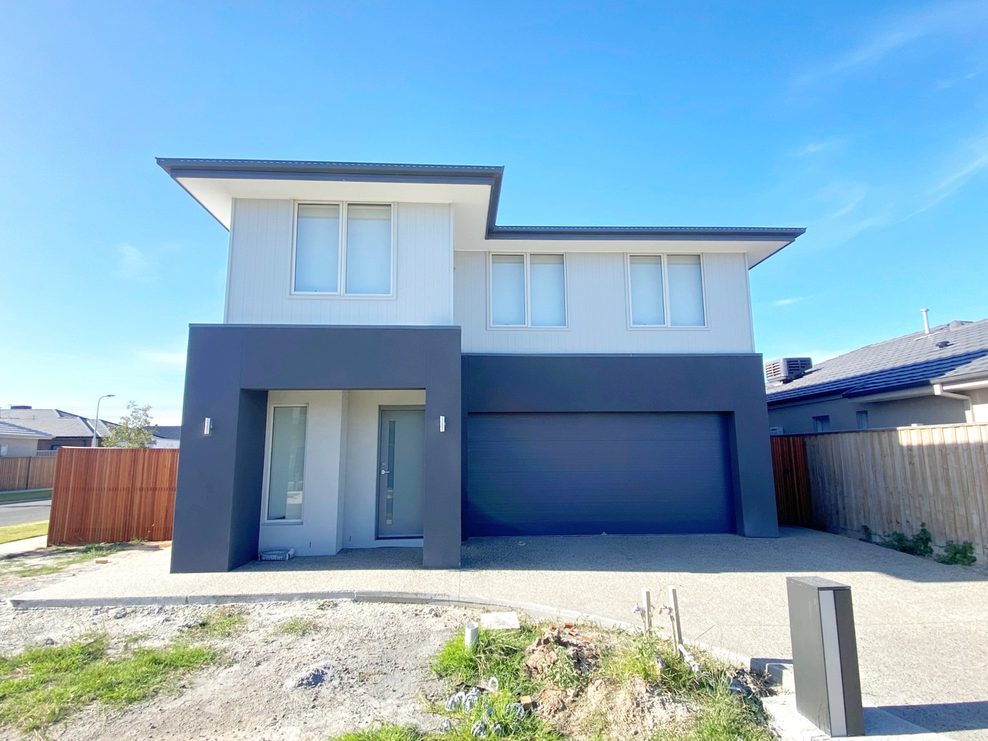 27 Grazing Way, Clyde North, VIC 3978, Clyde North - Thumbnail 2