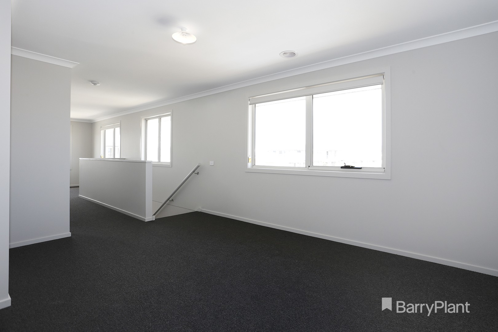 27 Grazing Way, Clyde North, VIC 3978, Clyde North - Thumbnail 5