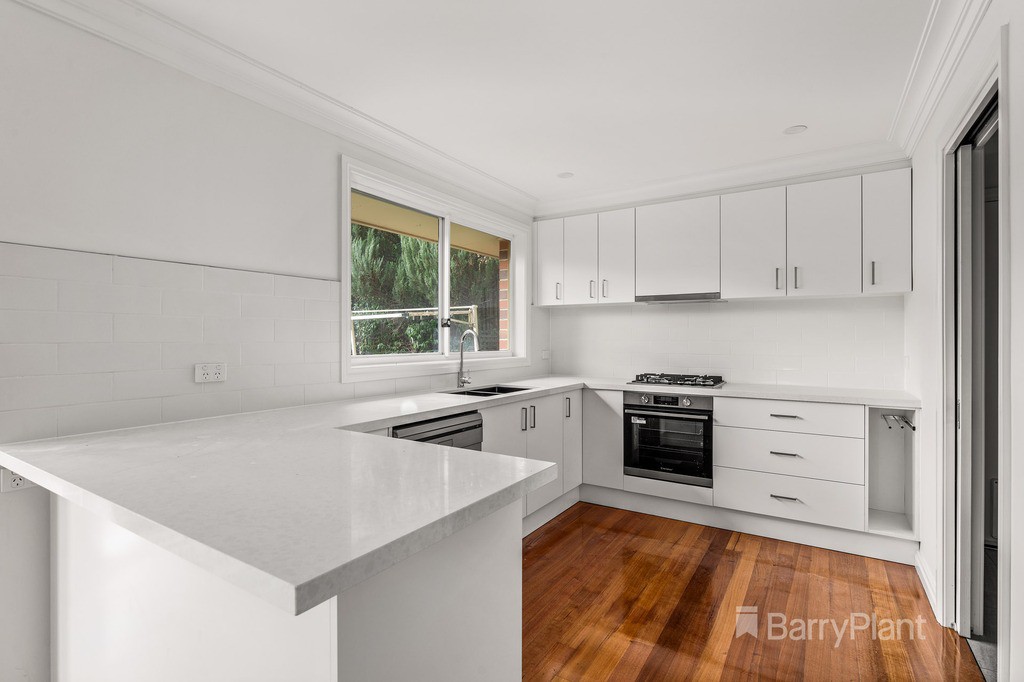 27 Greendale Road, Doncaster East, VIC 3109, Doncaster East - Thumbnail 4