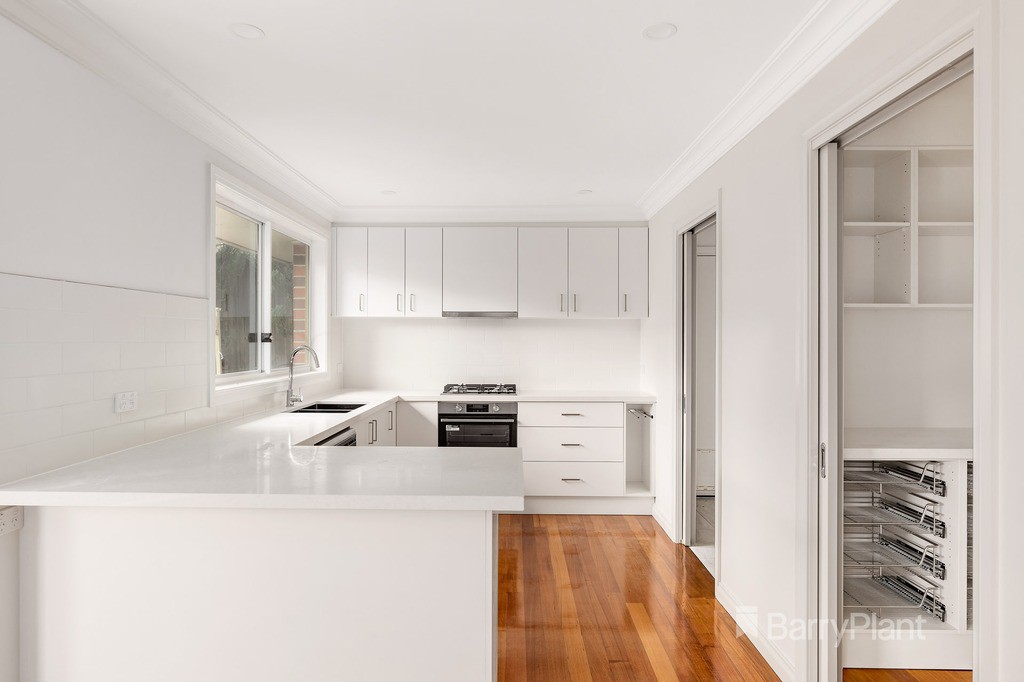 27 Greendale Road, Doncaster East, VIC 3109, Doncaster East - Thumbnail 5