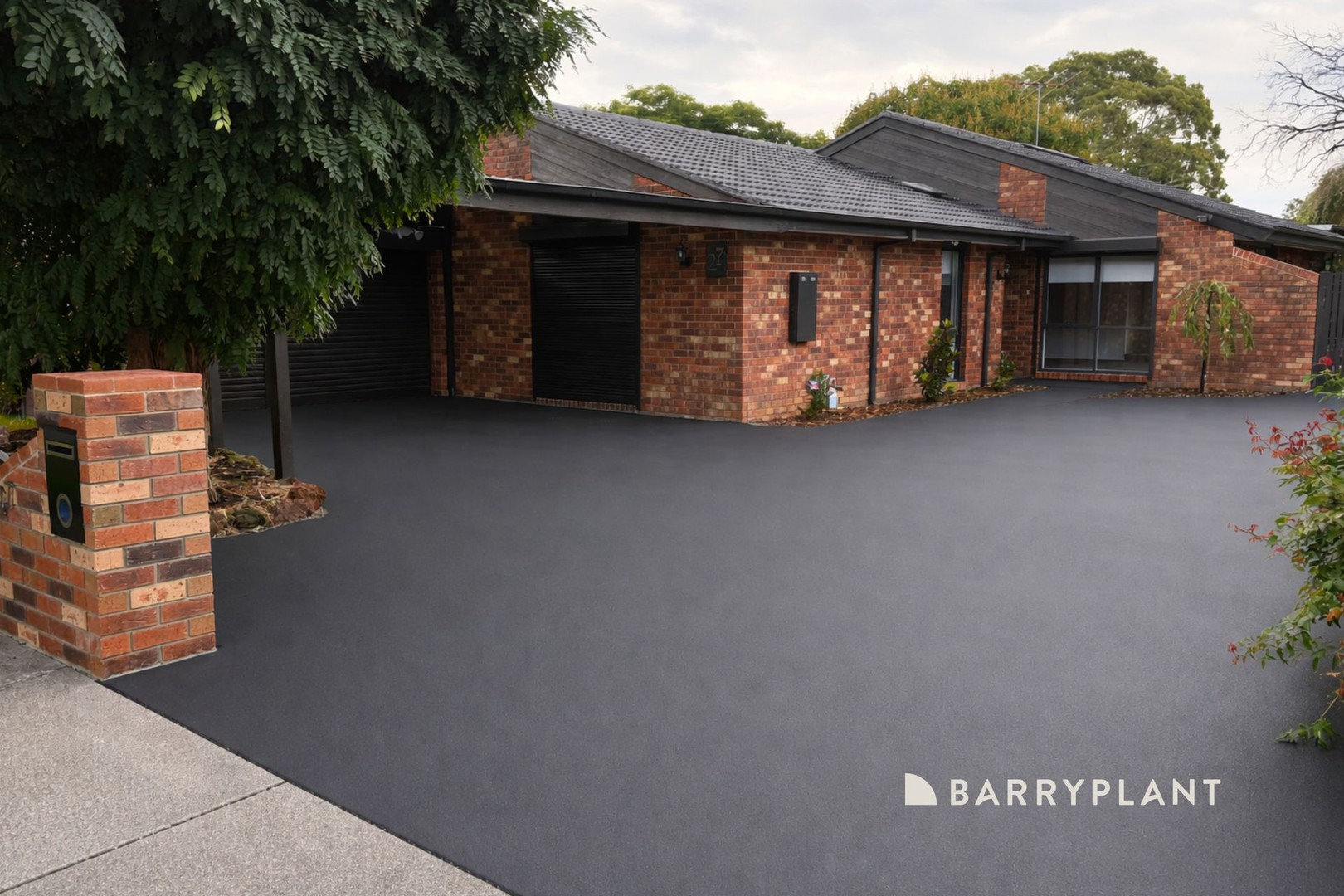 27 Halsbury Drive, Rowville, VIC 3178 - Thumbnail 2 - 11/12/2025